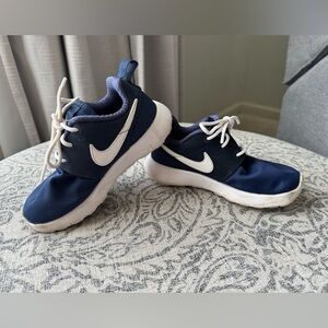 Nike Soft Mesh Sneakers